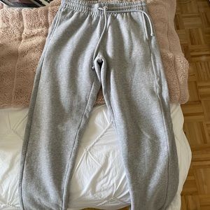 TNA boyfriend grey sweatpants